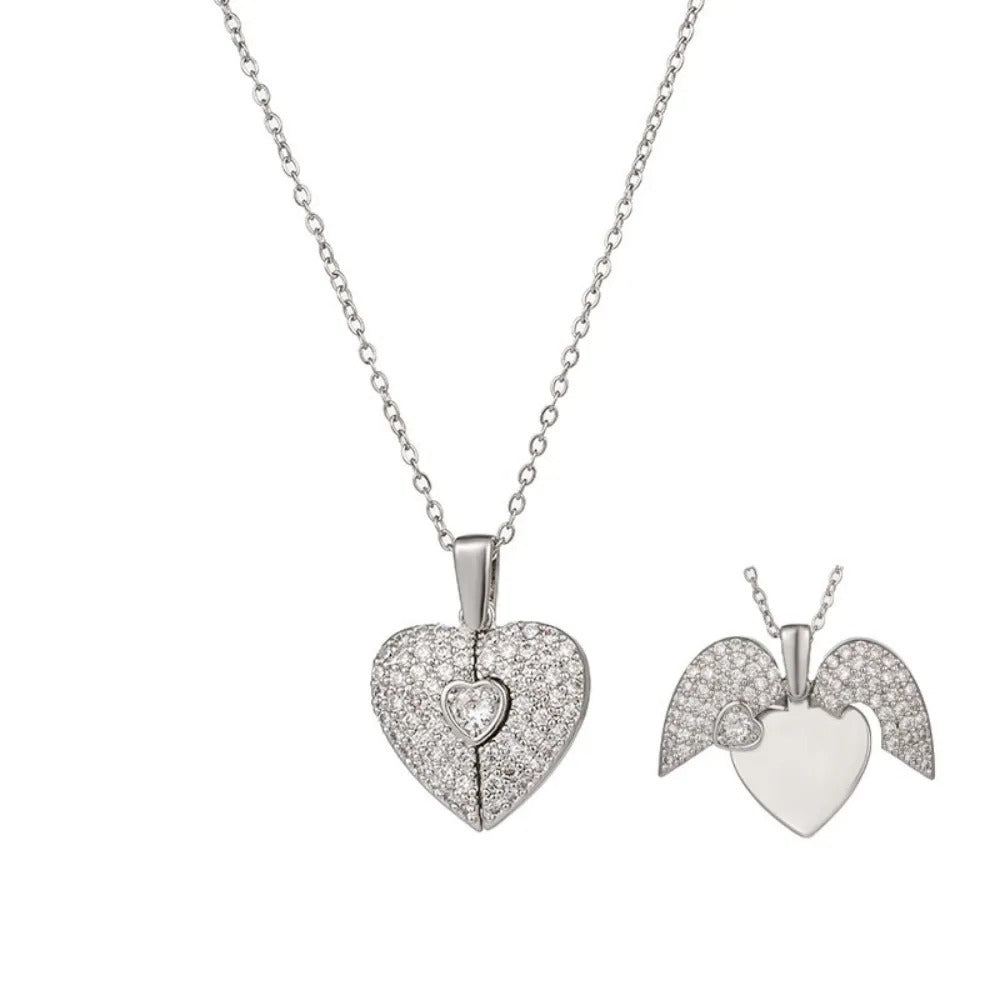Elegant gold open close heart necklace
